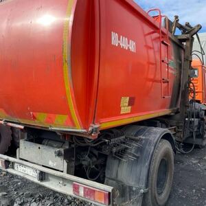 КО-440-4К1(43253-мусоровоз) В502ЕУ 49