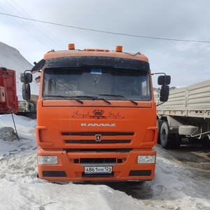 Тягач седельный КамАЗ 6460-73 А861НН 124