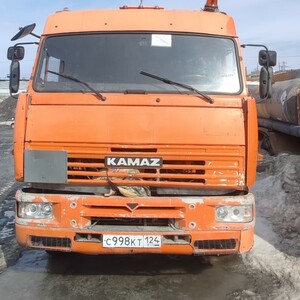 Тягач седельный КамАЗ 6460-63 С998КТ