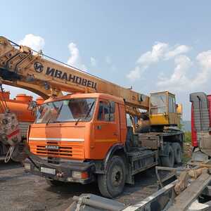 КРАН АВТОМОБИЛЬНЫЙ КС-45717К-3, В 848 КВ 49 RUS
