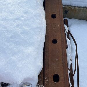 Реализация МТР -   НАКЛАДКА Ж/Д 1 Р65 ГОСТ 33184 (149770) в количестве 116 шт. (сертификаты по запросу)