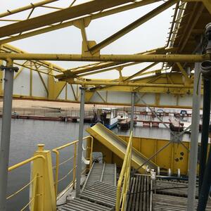 ПИ011035 Продажа плавучей заправочной станции