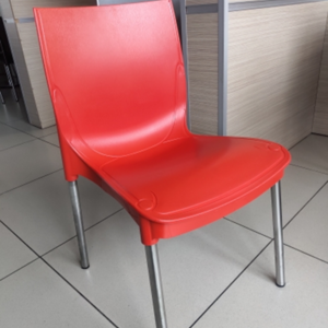 ПИ206009 Оборудование и мебель для кафе, б/у, 198 шт.