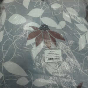 ПИ206344 Кровати, табуреты, подушки, одеяла, постельное белье. Новые.