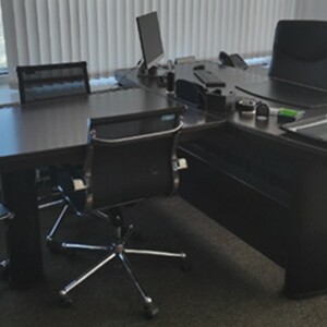 ПИ208398 Мебель: Дуглас; Премьер; Seville (столы; шкафы; тумбы; диван)