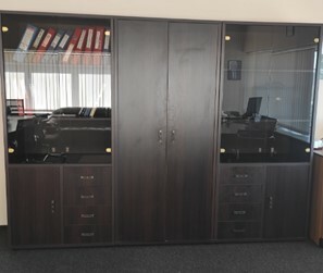 ПИ208398 Мебель: Дуглас; Премьер; Seville (столы; шкафы; тумбы; диван)