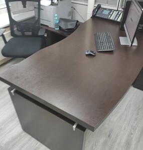 ПИ208398 Мебель: Дуглас; Премьер; Seville (столы; шкафы; тумбы; диван)