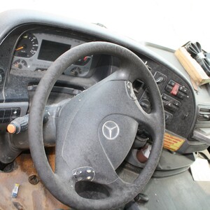 ПИ211010 ГРУЗОВОЙ АВТОМОБИЛЬ ТЯГАЧ МВ ACTROS