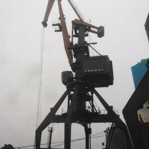 ПИ212437 Портальный кран Сокол 32т с отбойниками Trelleborg