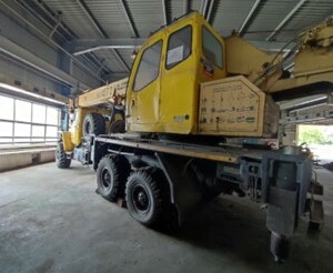 ПИ308429 АВТОКРАН НА ШАССИ АВТОМОБИЛЯ 6*6 25 ТОНН, инв. № 30306642, гос. № В 063 СВ 123
