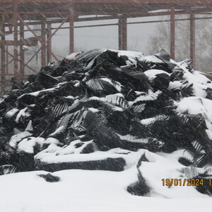 ПИ402032 Лом оборудования засоренного 80тонн. Состояние: хорошее