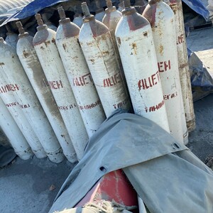 ПИ404046 Баллоны из под газа. 130шт. Делимый лот!