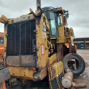ПИ504038 Реализация дорожно-строительной техники Трактор с бульдозерным и рыхлительным оборудованием Б12.6020 ЕН / Снегоболотоход гусеничный ТТМ-3902 ПС-01 / Бульдозер гусеничный CAT D9R