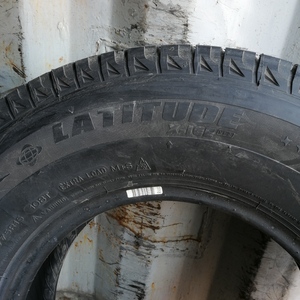 А/шина 235/75R15 Mich. Latit. X-Ice Xi2 (сезон-зимняя)