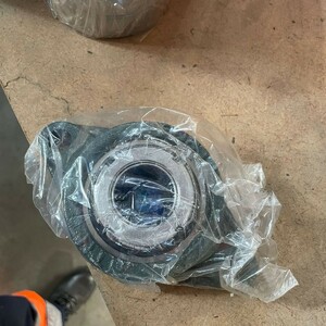 Подшипник фланцевый 71224