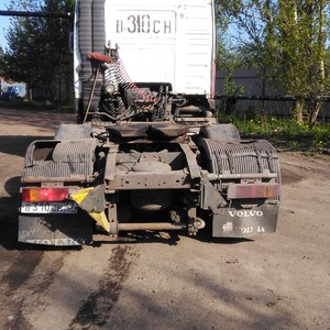 Грузовой тягач седельный Volvo FH-12