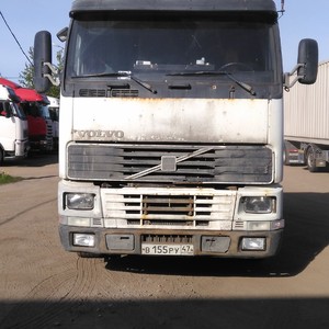 Грузовой тягач седельный Volvo FH-12