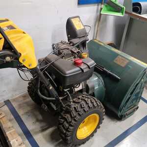 Снегоуборщик YARD-MAN. YM 4110 DE