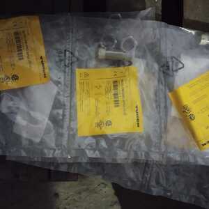 ДАТЧИК ИНДУКТИВНЫЙ NI15-EM18WD-AP6X-H114